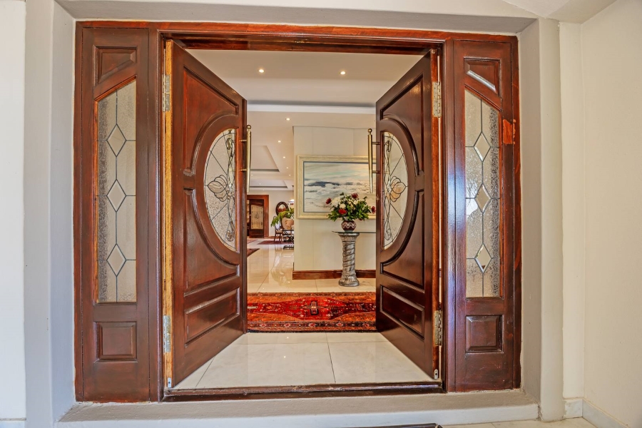 8 Bedroom Property for Sale in Baronetcy Estate Western Cape